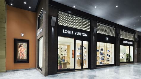 spaccio louis vuitton bologna|louis vuitton bologna italia.